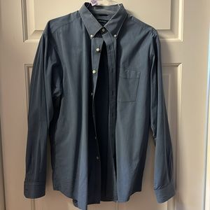 EUC Nautica XL Long Sleeve Button Down w/pocket